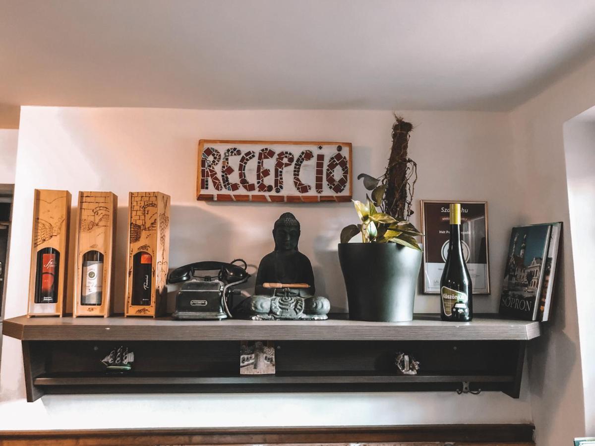 Het Pecset Fogado Etterem Bed & Breakfast