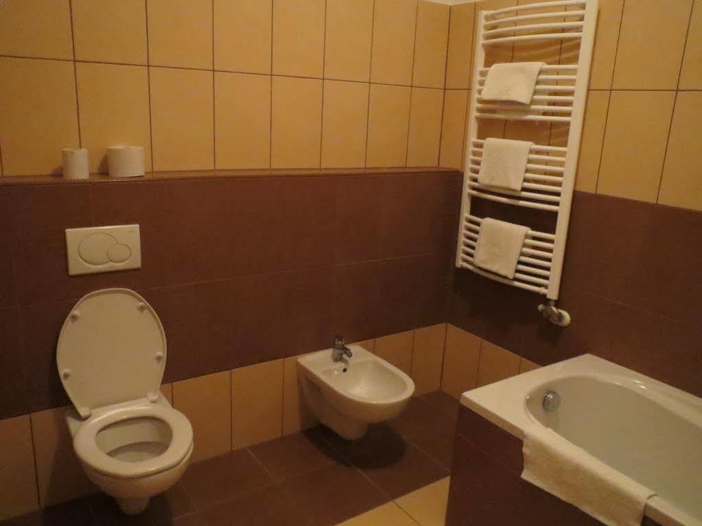 Het Pecset Fogado Etterem Bed & Breakfast *